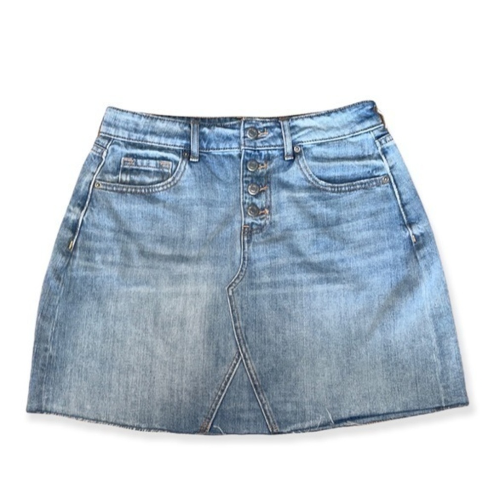 Old Navy denim mini skirt raw hem blue, womens size 4
